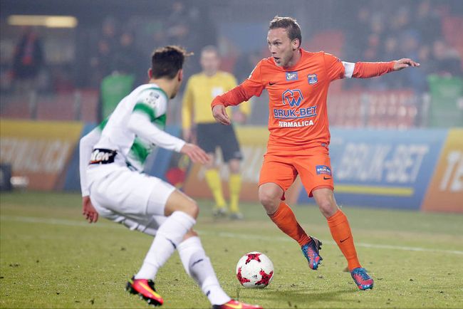 面对强大的 面对强大的